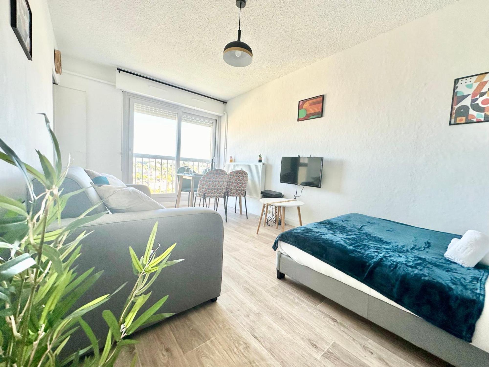 Le Baudin Avec Vue Sur Limoges Appartement Buitenkant foto